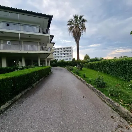 Apartment Family Near The Sea *